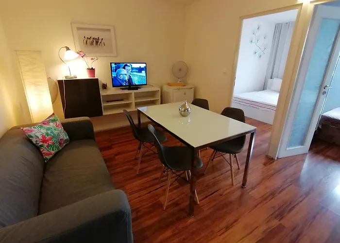 Golden Family Apartments
