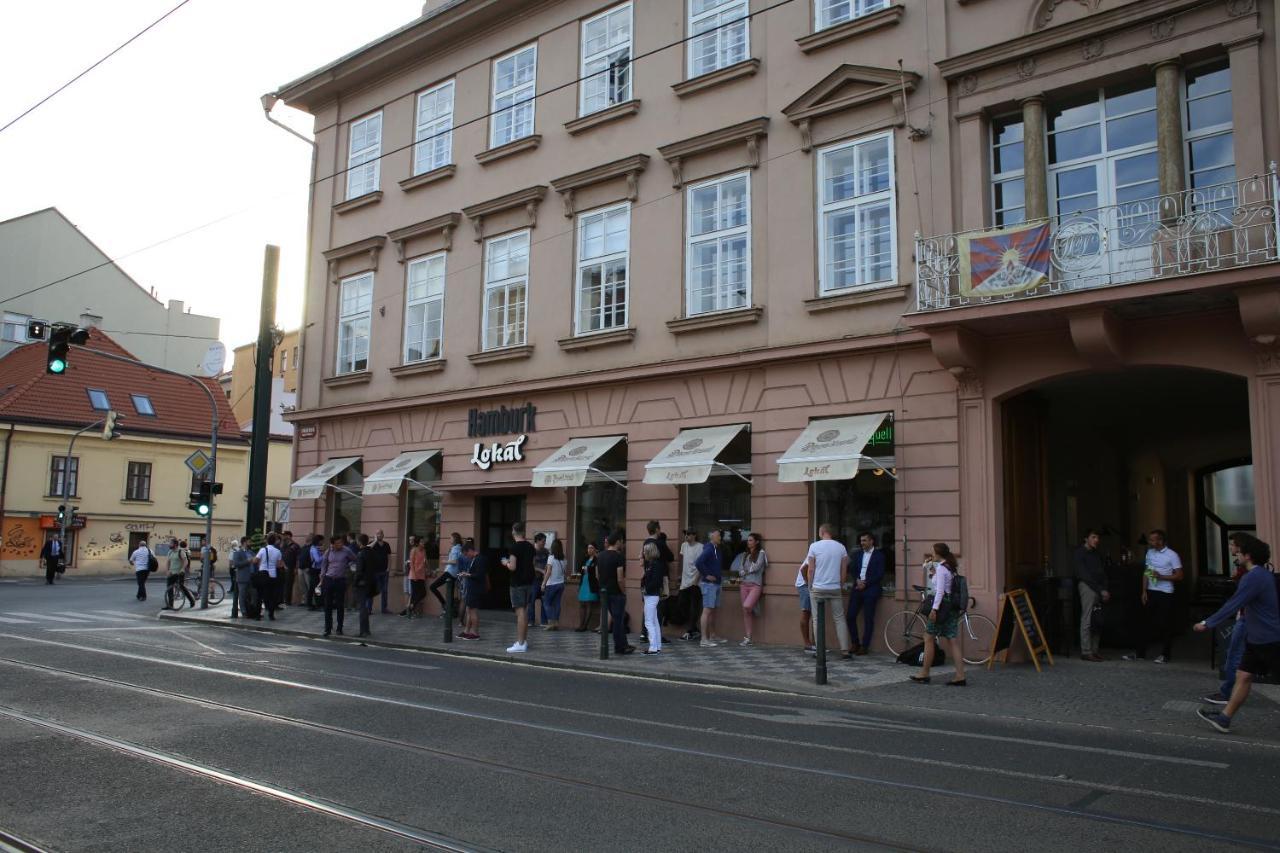 金色家庭公寓酒店 * 布拉格